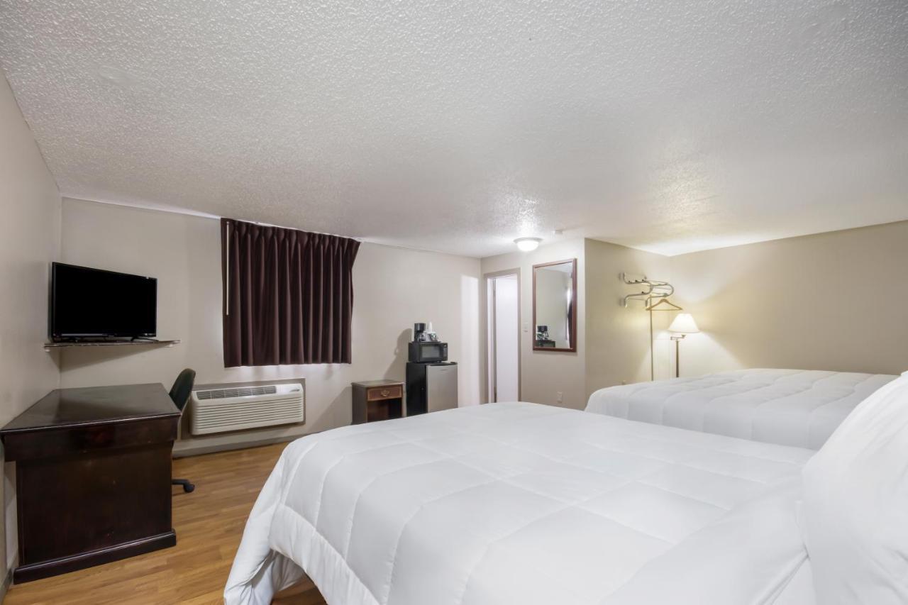 Americas Best Value Inn Woodward At 8Th St Exterior foto